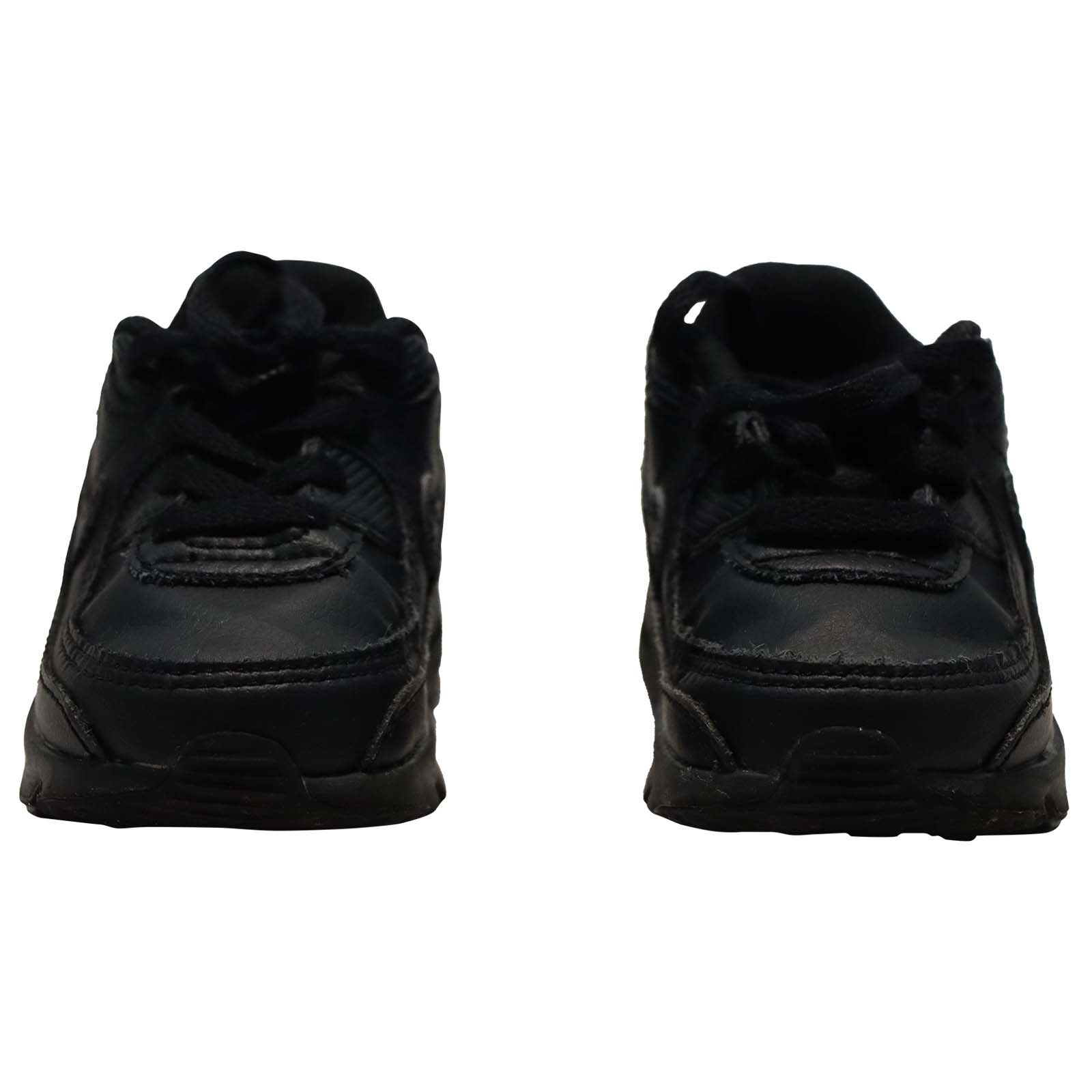 boys nike velcro trainers